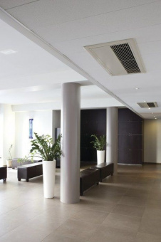 Кассетная VRF система 4-4,9 кВт Daikin FXKQ40M